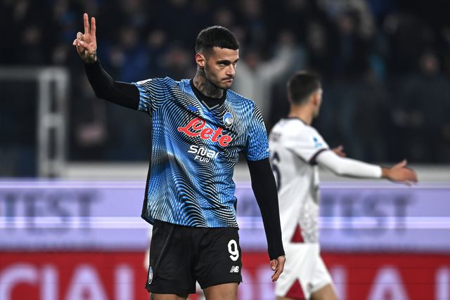 Scamacca a festejar o bis