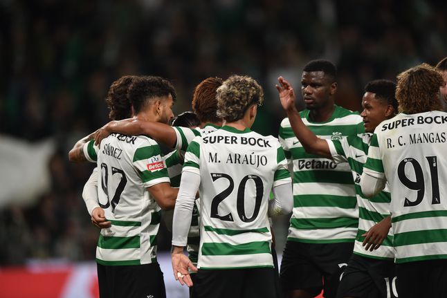 Jogadores do Sporting a festejar - Foto: Miguel Nunes