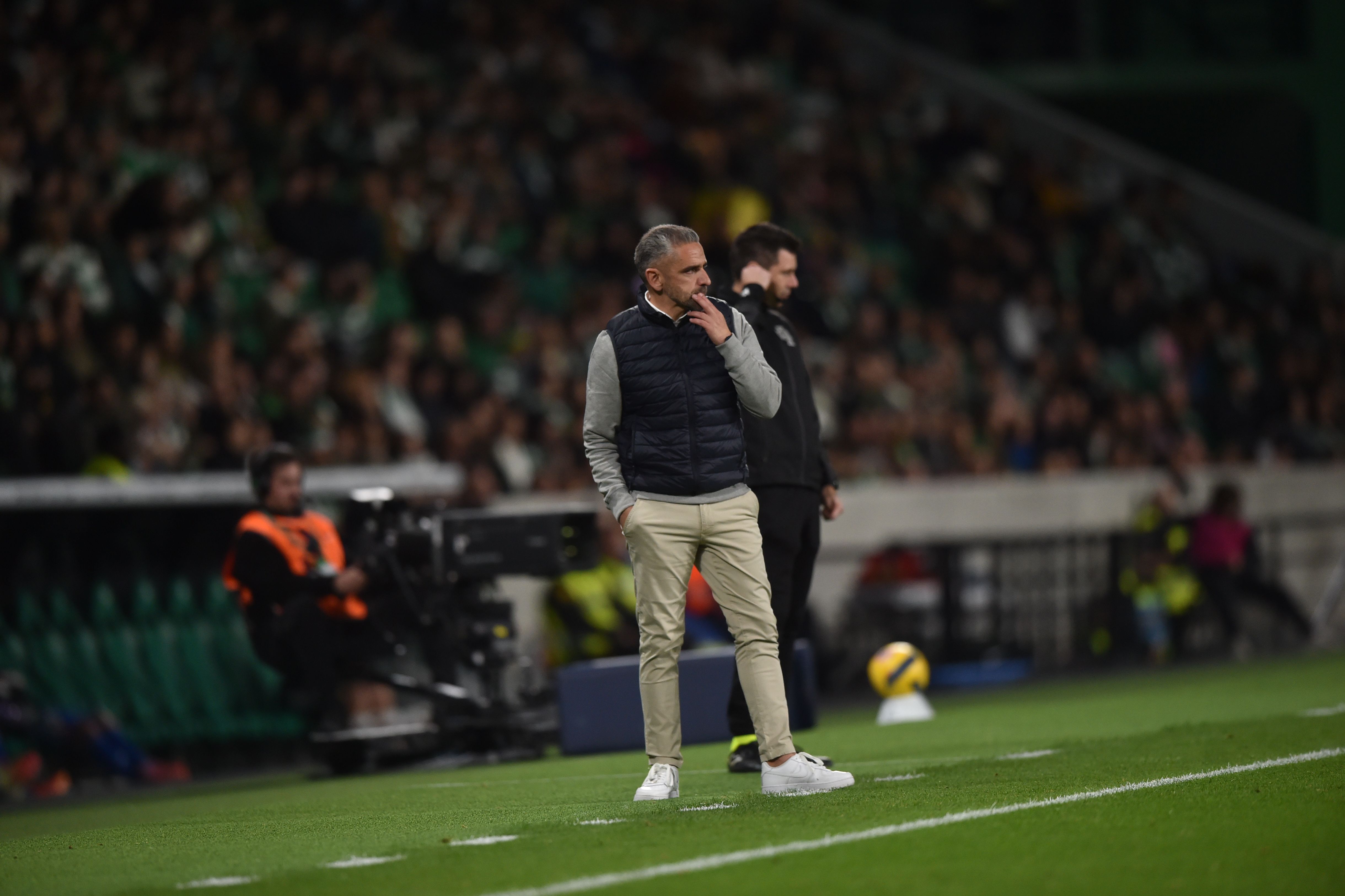 Rui Borges, treinador do Sporting em Alvalade - Foto: Miguel Nunes
