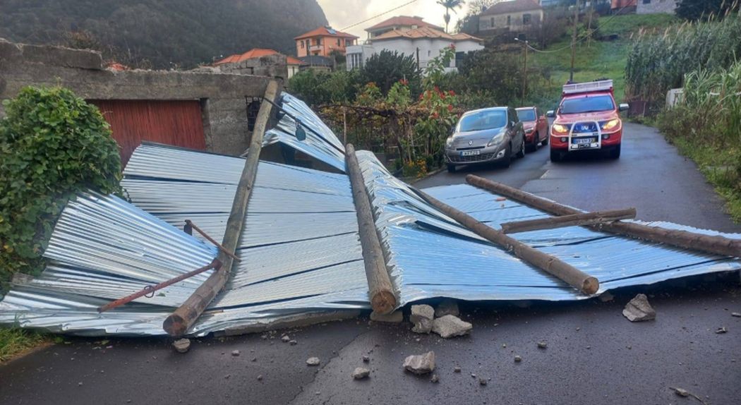 Depressão Emília não dá tréguas na ilha da Madeira e causa vários condicionamentos - Foto: Proteção Civil do Machico