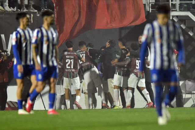 Última derrota do FC Porto na Liga foi com o E. Amadora, na Reboleira. No Dragão, a história é outra - Foto: Miguel Nunes