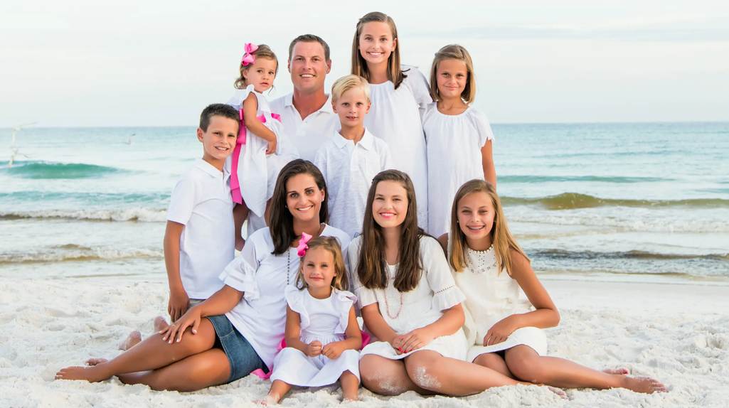 Philip Rivers com a extensa família em 2019, quando ainda 'só' tinha oito filhos (Foto: Chargers)