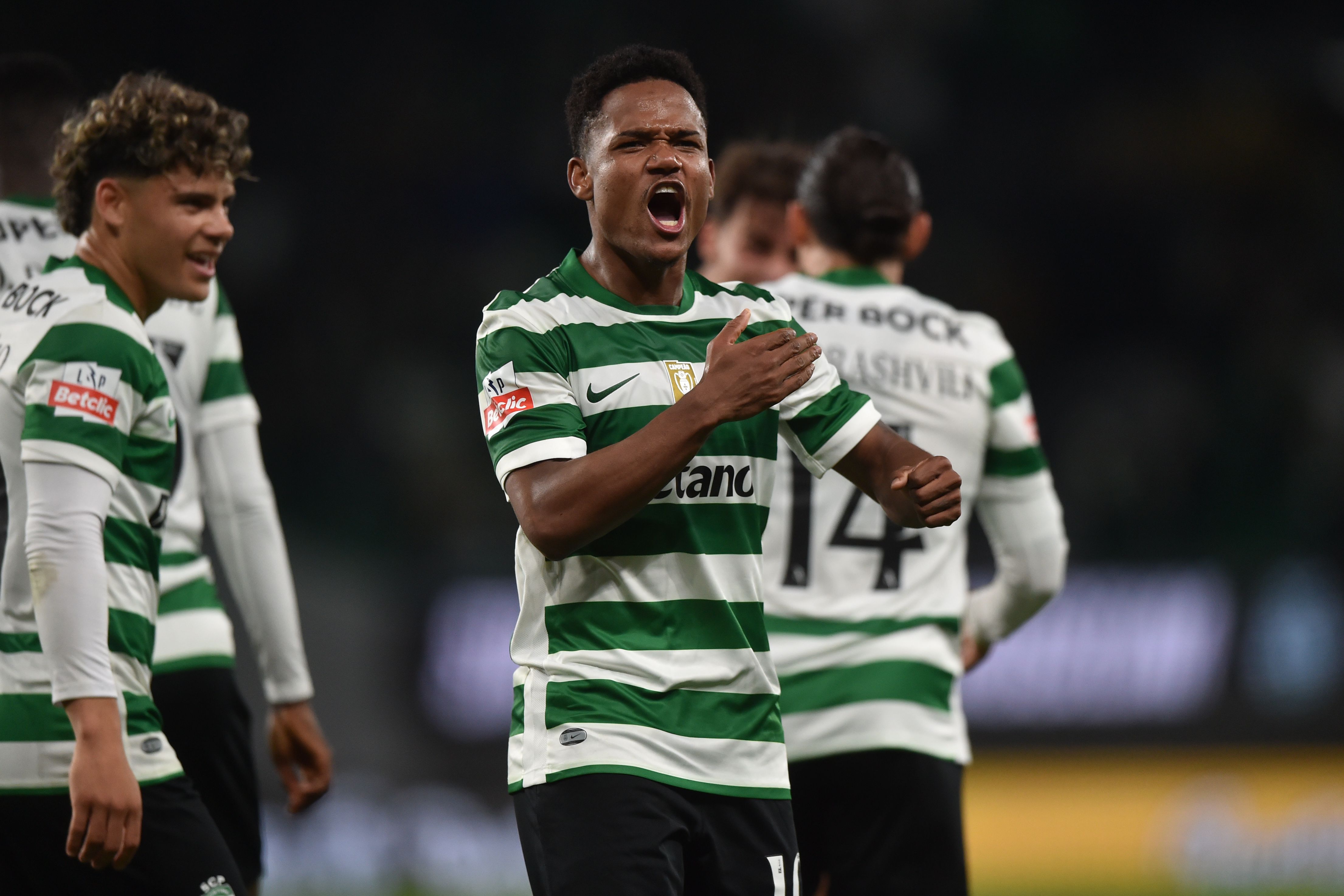 Geny Catamo, extremo de 24 anos, tem contrato com o Sporting até 2028 - Foto: Miguel Nunes