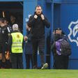Ian Cathro pretende que o Estoril segure as vantagens obtidas de forma a garantir as vitórias que procura. Foto: IMAGO