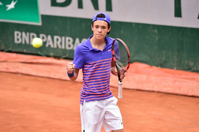 Tenista francês suspenso até 2044!