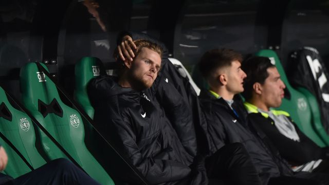 Hjulmand não saiu do banco - Foto: Miguel Nunes