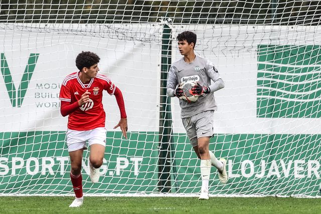 Guarda-redes dos juniores integrou treino