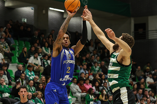 FC Porto vence jogo de loucos com o Sporting e está nas ‘meias’ da Taça