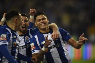FC Porto bate SC Braga e mantém distância para os rivais