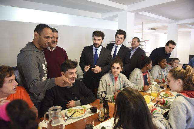 Baratas e percevejos no CAR do Jamor: Confederação repudia situação