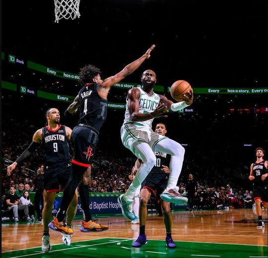 19-0: Celtics regressam a casa e voltam a sorrir