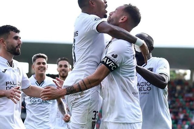 Académico de Viseu anuncia saída de sete jogadores