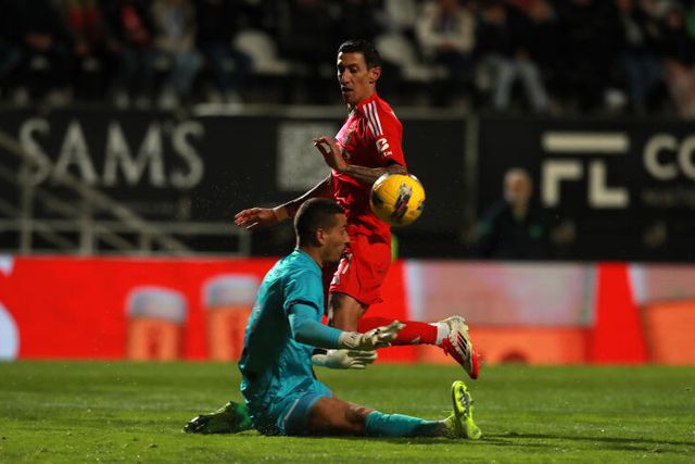 Ricardo Velho venceu duelos com Di María (Grafislab)