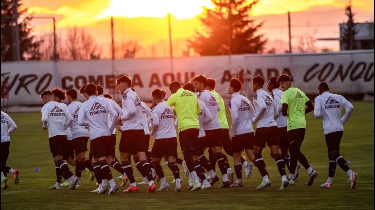 Daniel Sousa vai sair do Vitória de Guimarães, Luís Freire vai entrar, e treino passou desta manhã para a parte da tarde