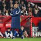 Nuno Espírito Santo, treinador do Nottingham Forest, na área técnica durante um jogo (IMAGO)
