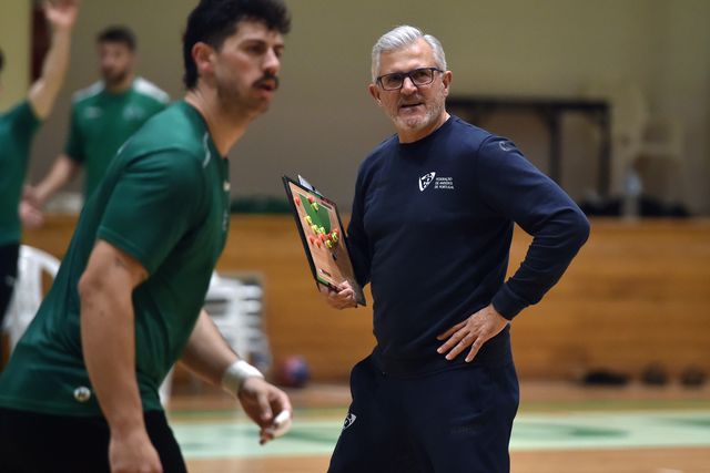 Paulo Jorge Pereira no treino da Seleção de andebol