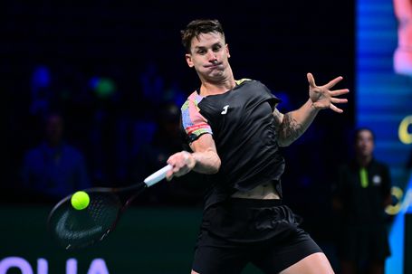 Carabelli não entrou bem no novo ano, mas pelo menos tratou do visual. IMAGO