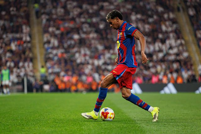 Barcelona, de Yamal, joga hoje, 15 de janeiro, frente ao Santander para a Taça do Rei