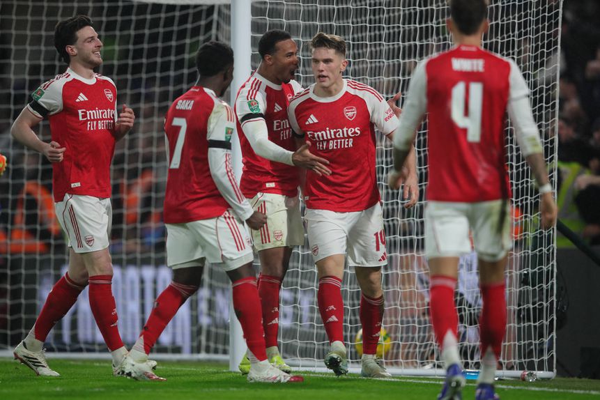 Gyokeres marcou e assistiu pelo Arsenal contra o Chelsea