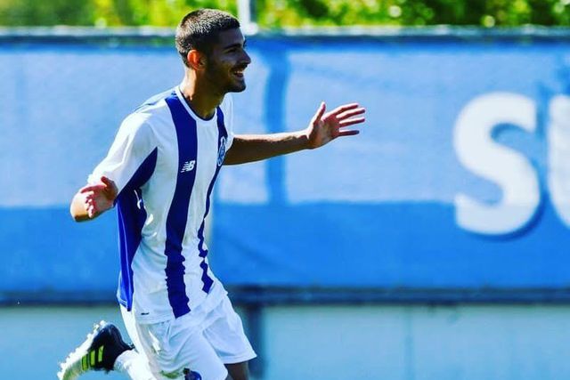 Jorginho durante passagem pela formação do FC Porto - Foto: DR