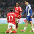 FC Porto-Benfica: Bednarek reentra em campo
