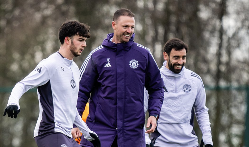 Bruno Fernandes no primeiro treino de Carrick (Foto: Man. United/X)
