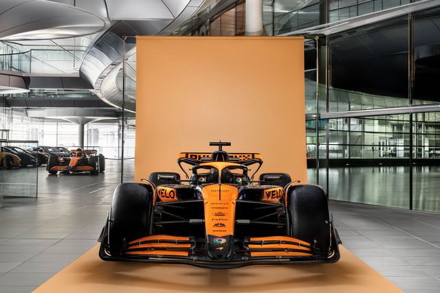 VÍDEO: conheça o novíssimo McLaren para 2024