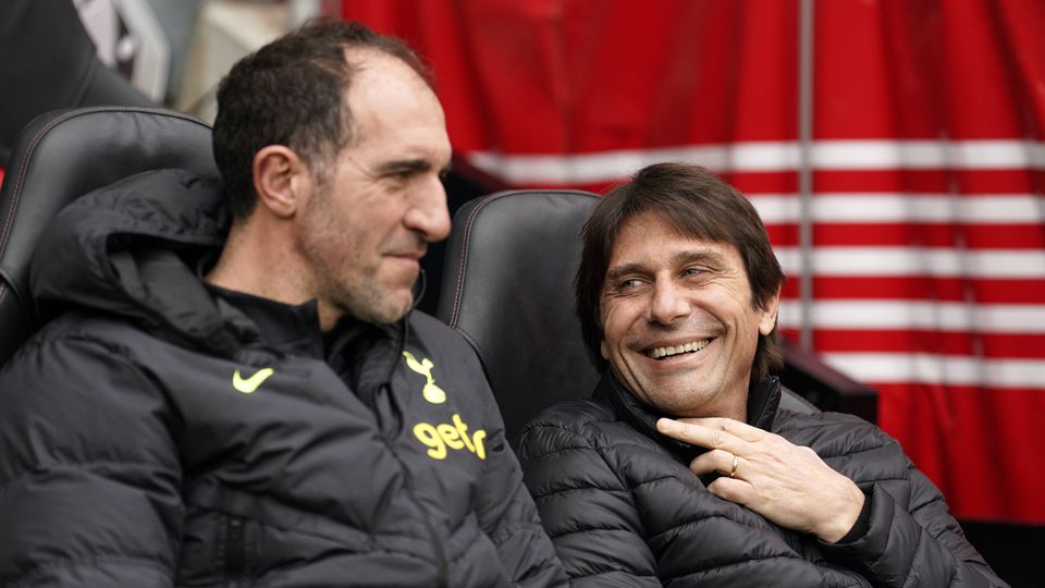 Conte recorda Tottenham: «Celebrar o quarto lugar foi muito estranho»