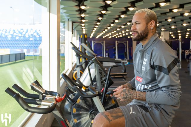 Neymar já se treina nas instalações do Al Hilal