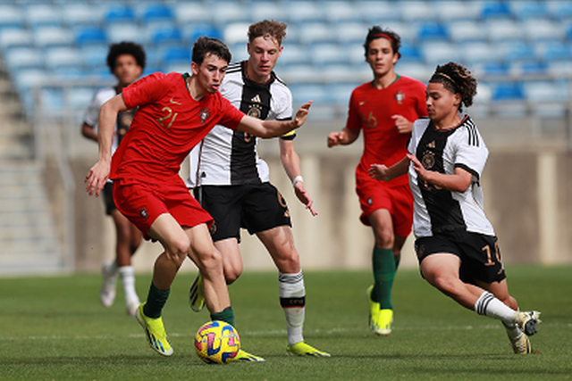 Derrota pesada diante da Alemanha no fecho do Torneio do Algarve