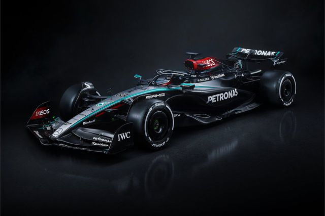 Hamilton já conhece o último Mercedes para 2024