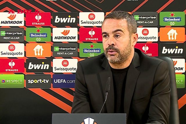 «Sikou [Niakaté] e Simon [Banza] vão estar no lote de opções»