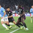 'Gigante' Bayern encolhe-se perante a Lazio e sai derrotado de Itália