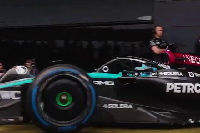 As primeiras imagens do novo Mercedes a sair para a pista
