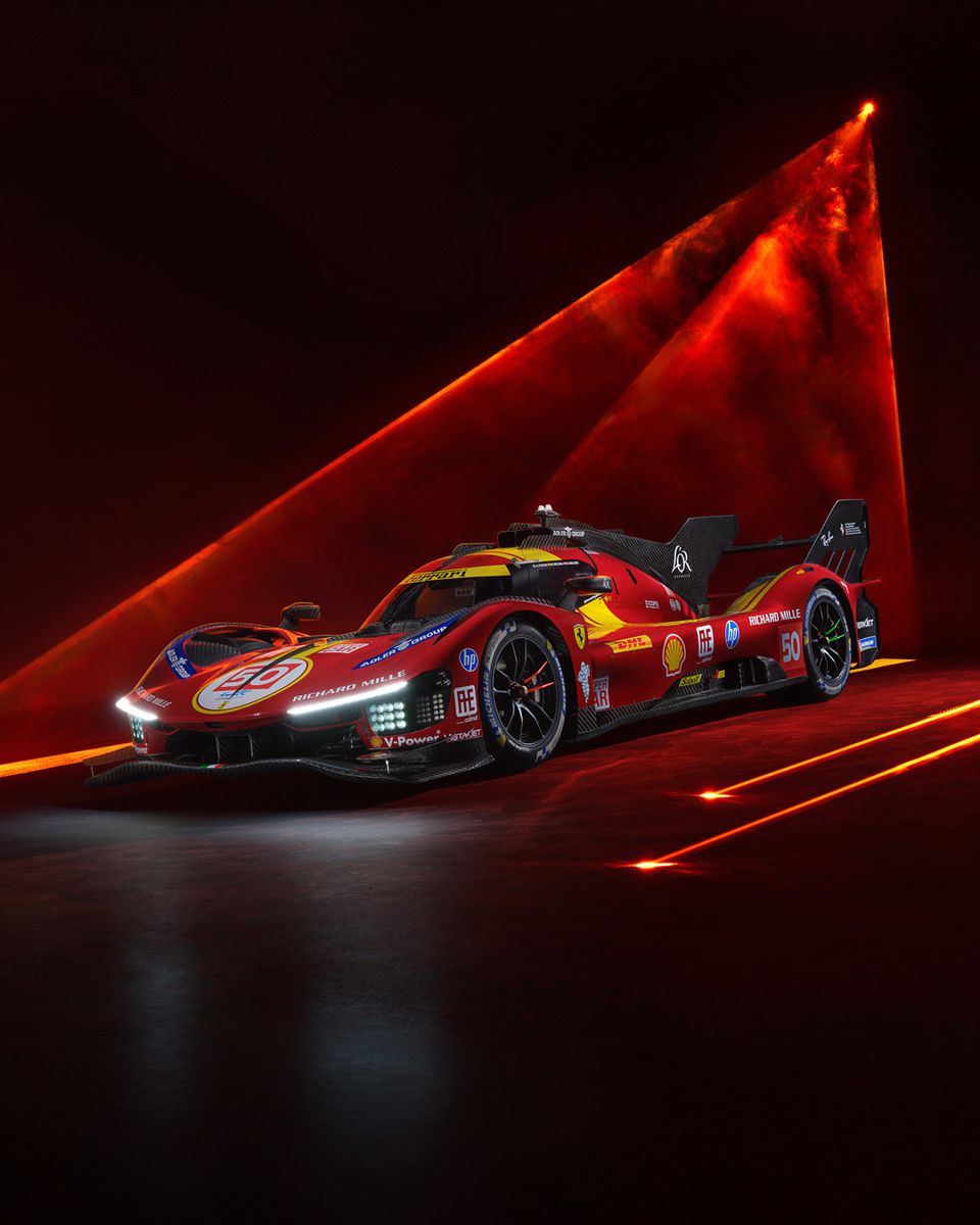 Ferrari revela pintura retro do Hypercarro para o WEC 2025