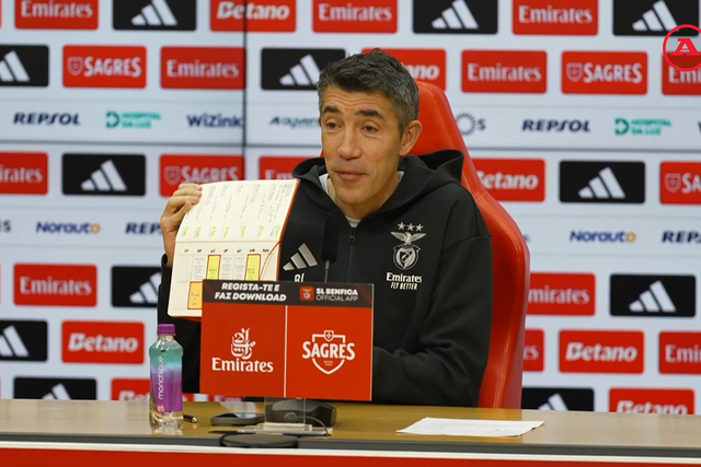 Lage 'saca' do caderno antes de responder