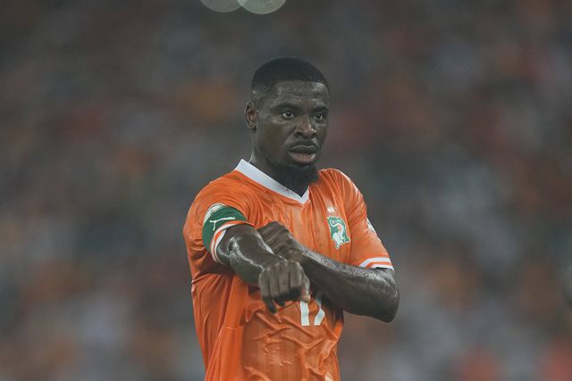 Lateral-direito campeão africano proposto ao Benfica 