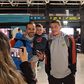 No aeroporto de Lisboa, Belotti parou para a fotografia com compatriotas