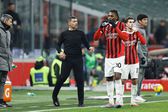 Sérgio Conceição junto a Rafael Leão num dos primeiros jogos do técnico ao serviço do Milan (Foto: IMAGO)