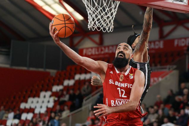 Tunisino Makram Ben Romdhane marcou 16 pontos pelos encarnados - Foto: BENFICA