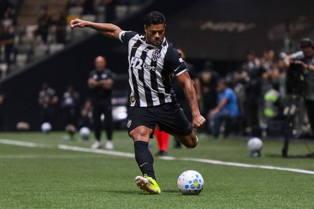 Mais um golaço de Hulk