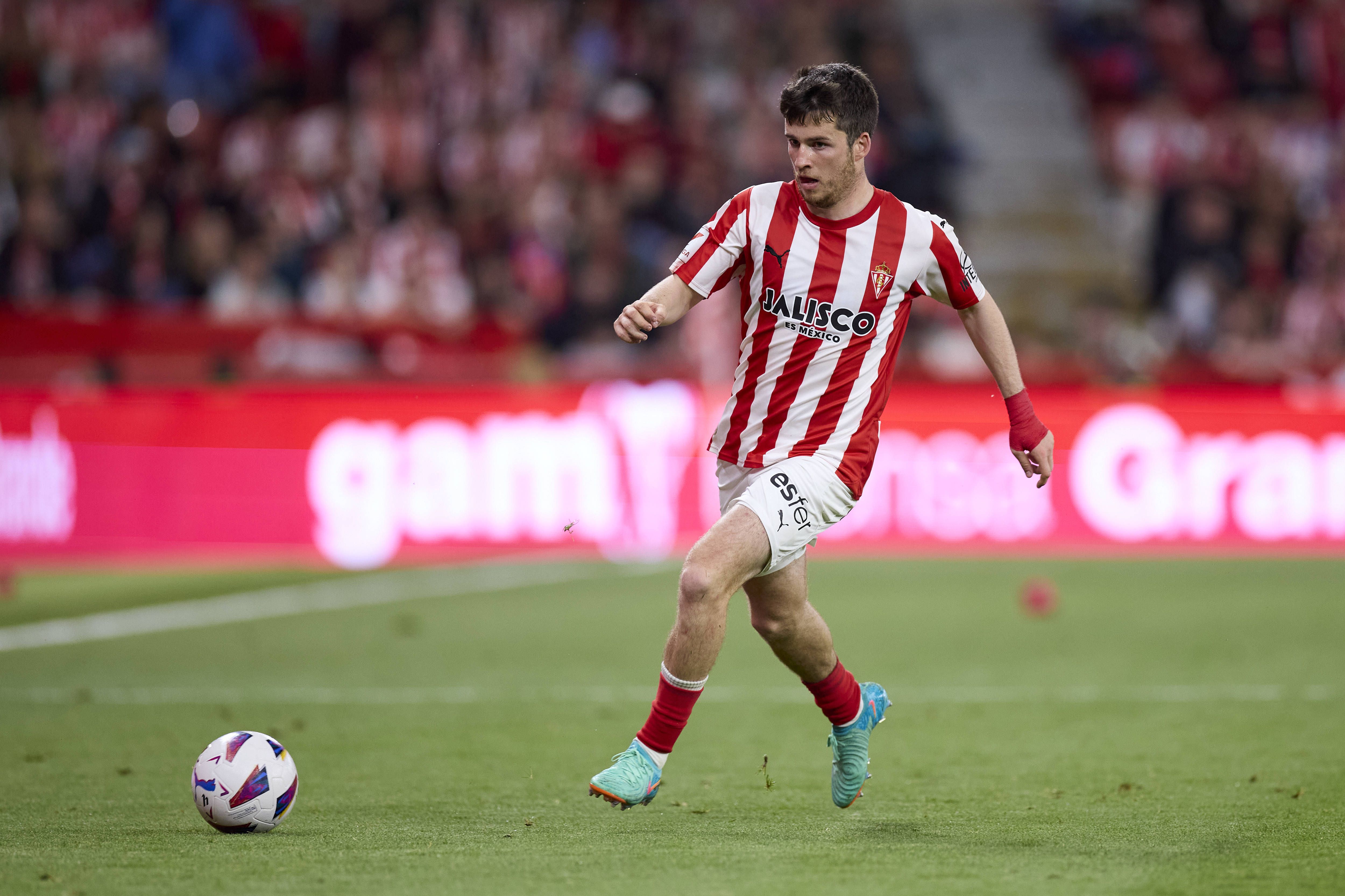 Guille ROSAS, lateral do Real Sporting
Foto: IMAGO