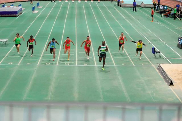 Nacionais de pista coberta: Sporting parte na frente para dia decisivo