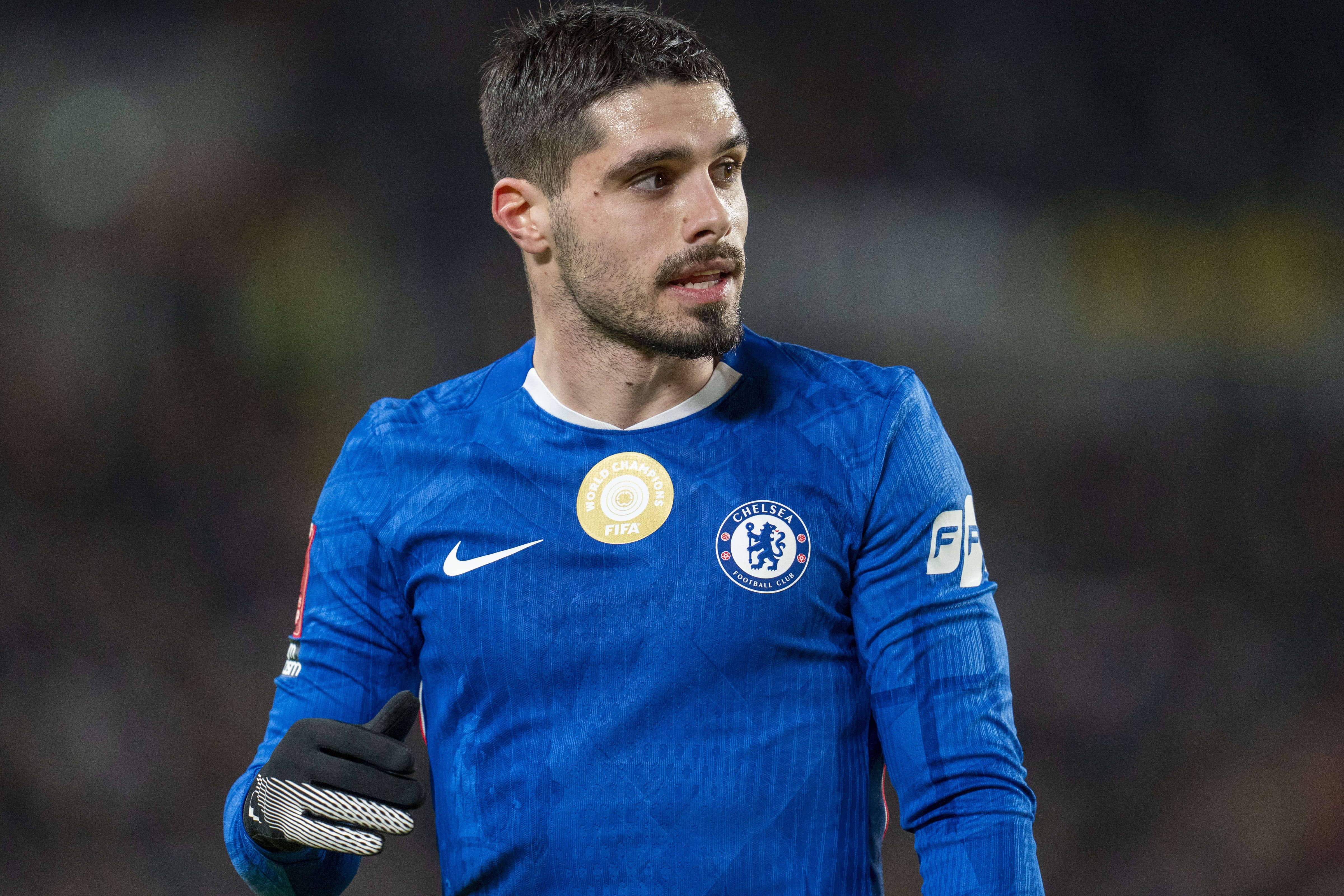 Pedro Neto fez um hat trick pelo Chelsea em casa do Hull City