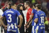 Almeyda a confrontar o árbitro no Sevilha-Alavés