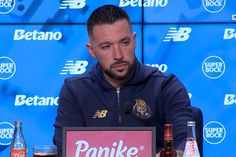 Farioli defende Francisco Moura: «Muitas vezes ultrapassamos a linha...»