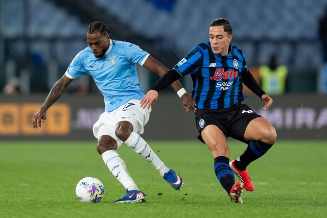 Nuno Tavares em ação contra a equipa de Bérgamo