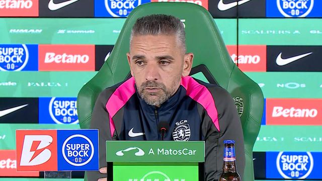 Jovem da equipa B pode render Suárez: «Está convocado e tem treinado connosco»