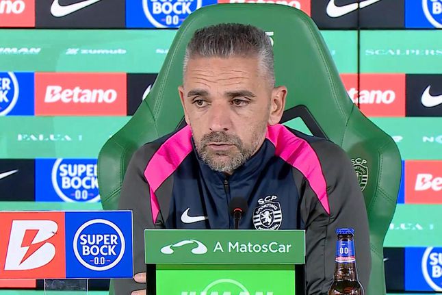 Jovem da equipa B pode render Suárez: «Está convocado e tem treinado connosco»