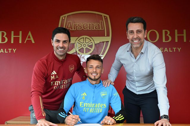 Oficial: Ben White renova com o Arsenal